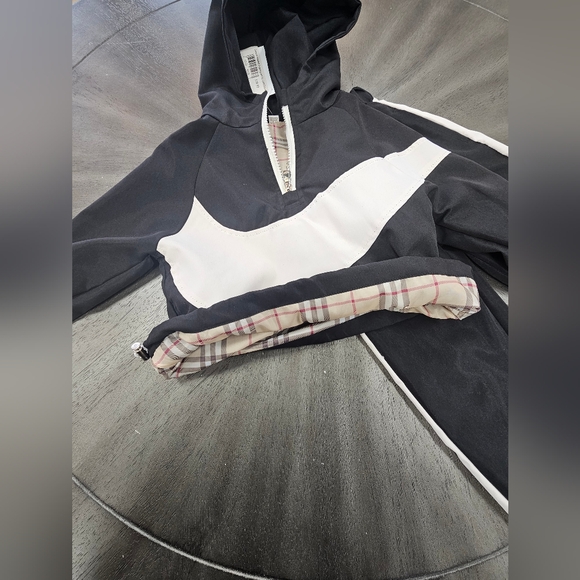 NWT- Colorblocked Jogging Set - Picture 3 of 6